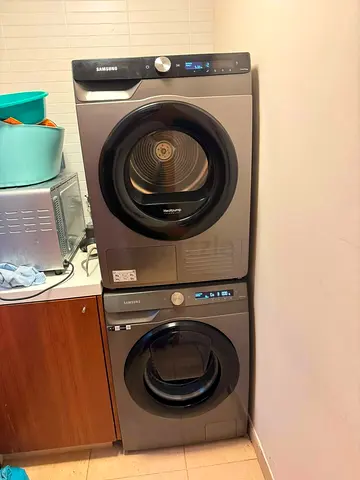 Samsung 9 kg washer and 9 kg dryer separate set new model slightly used with WiFi system