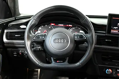 صورة 9 لـ 2018 AUDI RS6