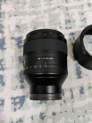 Sony 85mm 1.4 GM