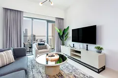 posh private room in 2 bed steps to dubai mall downtown