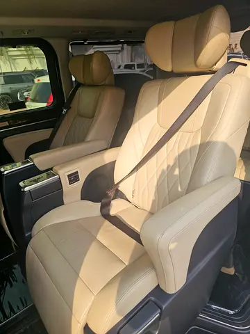 صورة 2 لـ 2020 Toyota GRANVIA