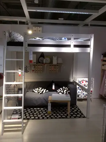 IKE'S LOFT BED