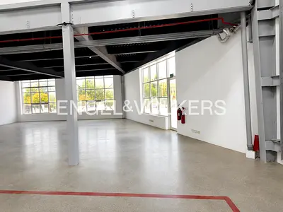 Insulated Warehouse with Flexible Usage | 10kW