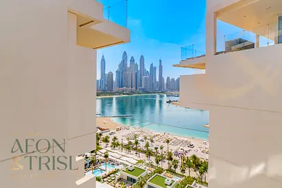 Luxury Furnished 1BR | High Floor | Water View