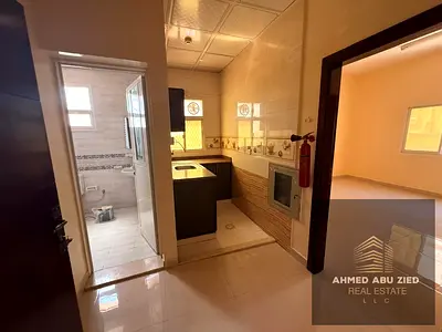 A spacious, distinctive studio for rent in Al Alia - Ajman. Spacious, separate kitchen, prime location directly on E311 Street, close to all services.