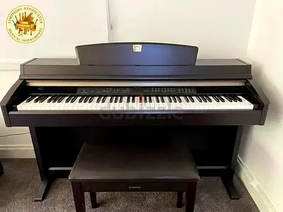 Yamaha CLP-240 Rosewood Piano – Refurbished / Fully Working (Minor Cosmetic Dents)