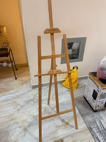 Painting easel