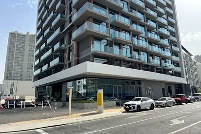 HIGH VISIBILITY| RETAIL SPACE| STRATEGIC LOCATION