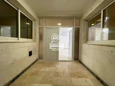 Luxury 3-bed Flat available for rent in Zayed city