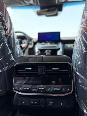 2026 Toyota LAND CRUISER — миниатюра 9