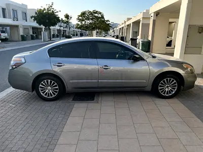 Nissan Altima SE 2008 GCC Specs