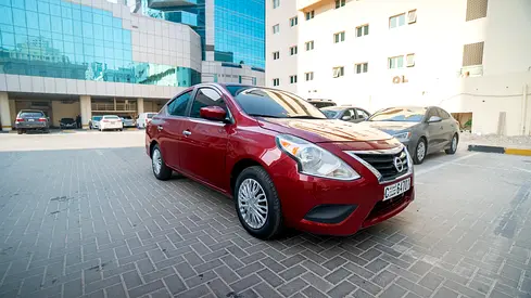 2019 Nissan VERSA 照片 4
