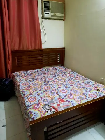 Al Karama, Fully furnished room available for Keralite couple