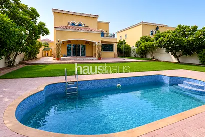 Private Pool | Well Maintained | Internal location