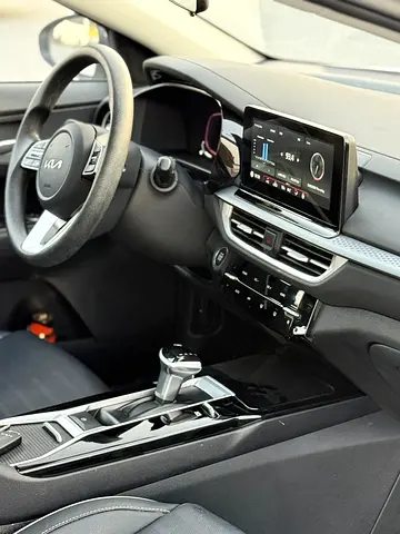 صورة 5 لـ 2024 KIA K3
