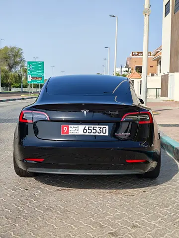 صورة 5 لـ 2021 Tesla MODEL 3