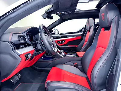 صورة 4 لـ 2019 Lamborghini URUS