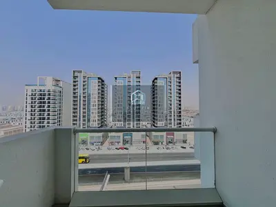 Chiller Free |Fully Furnished | Well Maintained