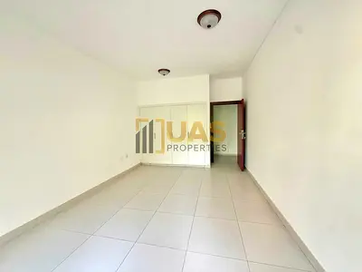 Spacious 3BHK / Bechlor Sharing / Near Bus Stop