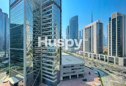 Unfurnished | Mid Floor | Vacant