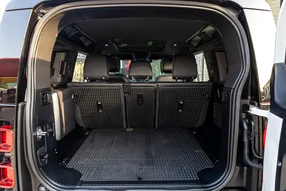 Land Rover Defender 110 S