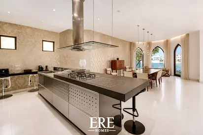 Beachfront 4BR Villa | Frond M Palm Jumeirah Rent
