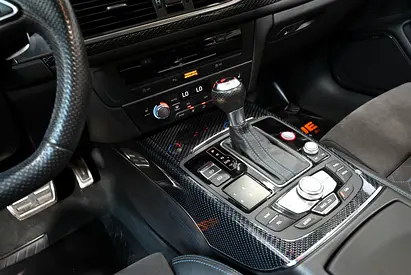 صورة 10 لـ 2018 AUDI RS6