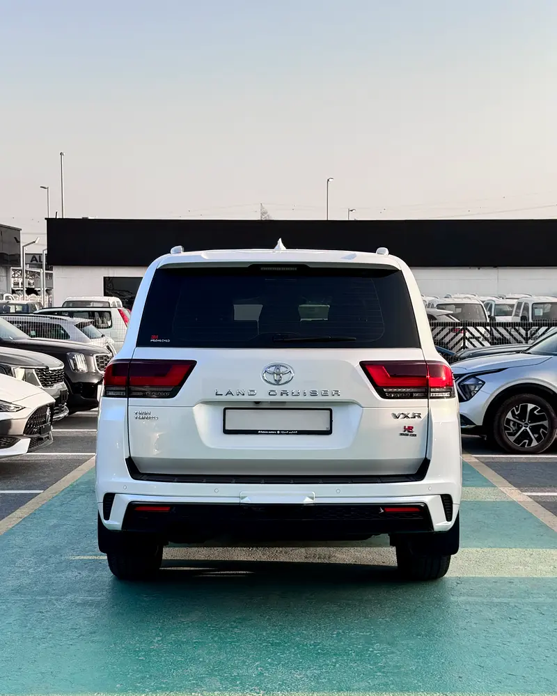 Toyota Land Cruiser 2024