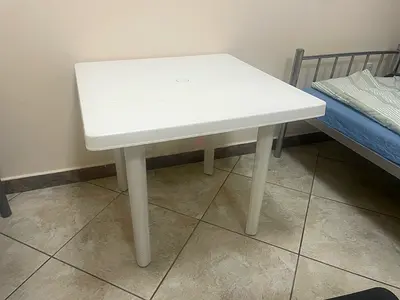 Plastic table