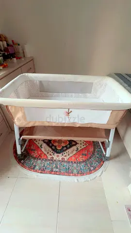 Baby  Crib