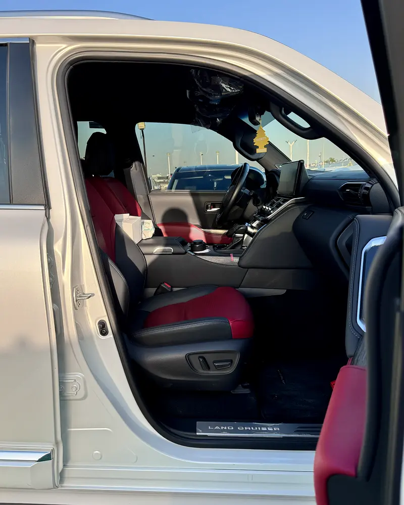 Toyota Land Cruiser 2024
