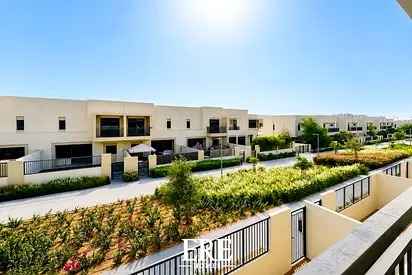3BR Duplex | Community View | Regent Residence