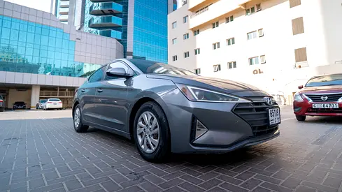 2019 Hyundai ELANTRA 照片 16