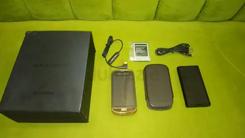Samsung Giorgio Armani
