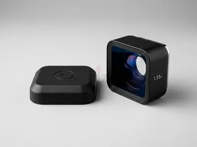 Moment Anamorphic Lens for Mobile Film Making