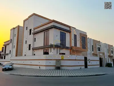 🏡 Luxury corner villa for sale in a prime location, featuring an elegant design, spacious areas, and high-quality finishes. Includes all fixtures and