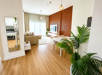 Upgraded | Fully Furnished Apartment | Zenith A1