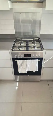 Bosch top gas oven electric 60 by 60 cm