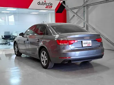 2018 AUDI A4 — фото 8