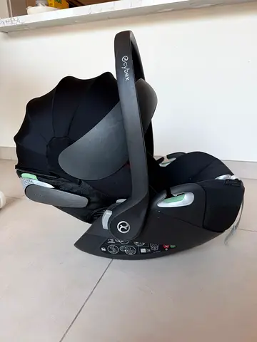 Cybex Infant Car Seat (Black) - Good Condition