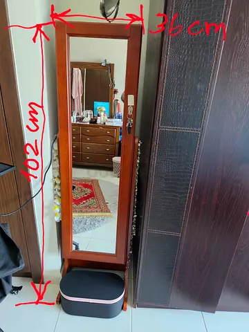 Free-standing Full-Length Mirror with Wooden Frame (102 x 36 cm)