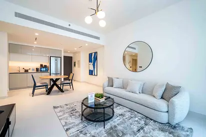 BEACH FRONT 1 BR COMFY AVAILABLE NOW