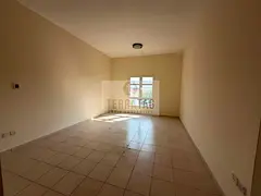 8 WARDROBE | Studio Apartment | Right Next to Gardens Metro