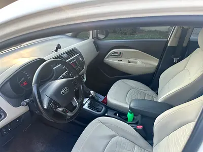 2015 KIA RIO 照片 10