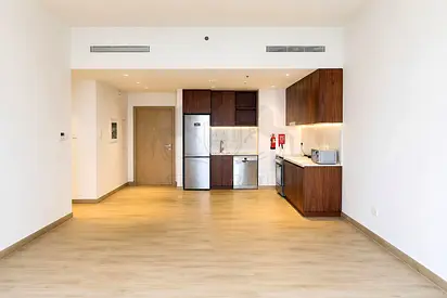 Prime Location | Spacious Layout | La Rive 2