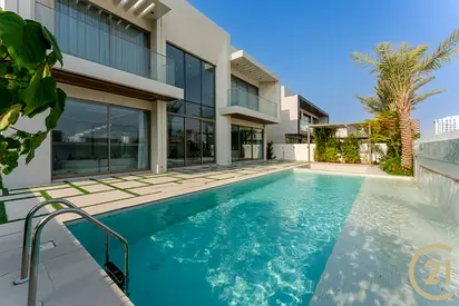Architectural Beauty meets Family Home