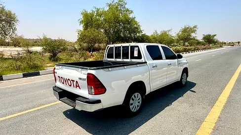 صورة 16 لـ 2023 Toyota HILUX