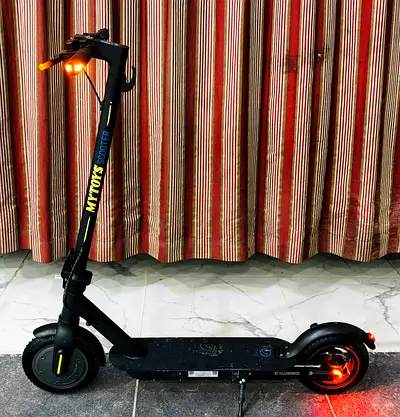 MiTiTOYS Electric Scooter - Good Working Condition
