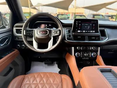 صورة 15 لـ 2023 GMC YUKON
