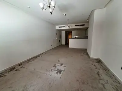 3p days free for studio apartment in school area